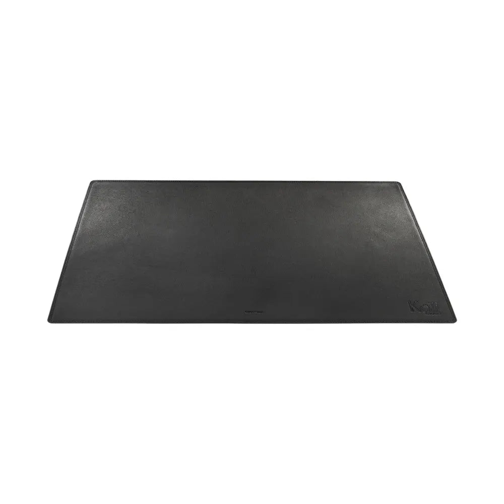 K0044AB | Sous-main en cuir véritable pleine fleur avec motif dollar grainé – Couleur noir – Dimensions : 50 x 37 x 0,5 cm – Emballage : Enveloppe en carton noir